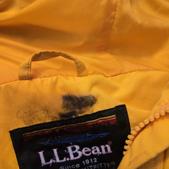 L.L. Bean Women's Yellow Jacket - Picture 10 of 10